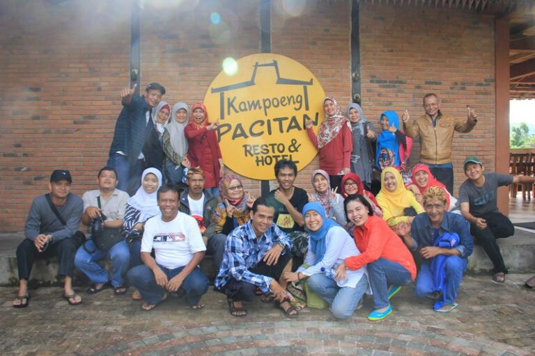 Tamu Pacitan - WisataMu Tour Travel