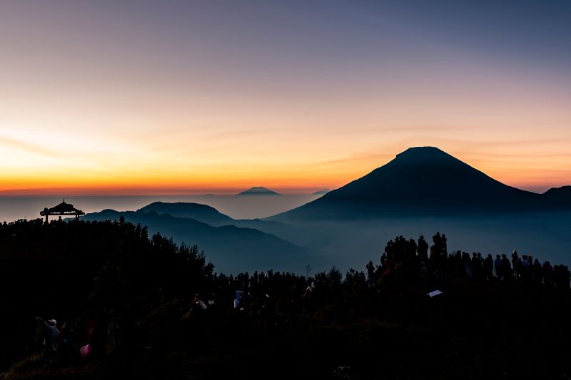 Golden Sunrise Bukit Sikunir Dieng