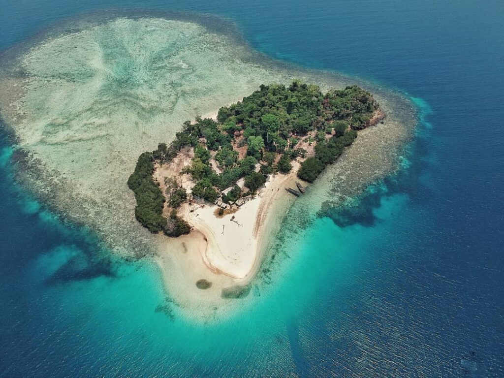 Wisata Pulau Kelagian sebagai destinasi singgah paket wisata Pahawang