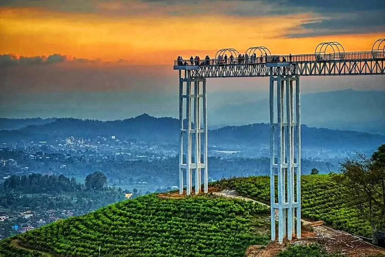 Kemuning Sky Hills 2 dalam paket tour Solo 2 hari 1 malam