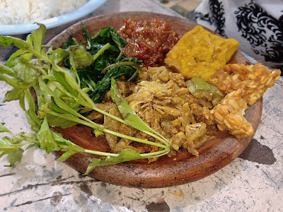 Sentra Wisata Kuliner Bratang Binangun
