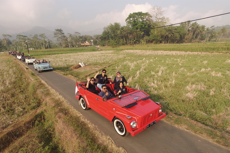 Wisata VW Tour mengelilingi desa wisata sekitar Borobudur