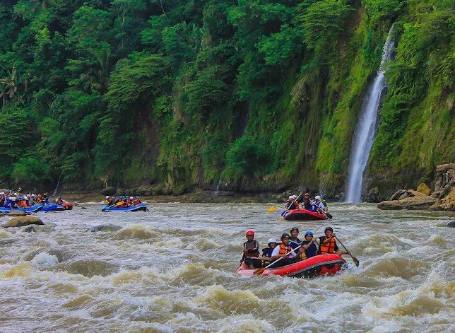 Arus Progo Rafting